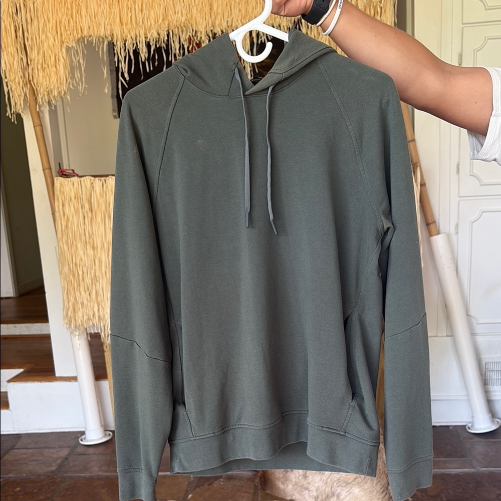 Lululemon Men’s Smooth Spacer Classic Fit Pullover Hoodie- Size M- Green